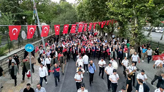 Gazi şehir, 15 Temmuz'da yine tek yürek oldu, Demokrasi Meydanı'nı doldurdu