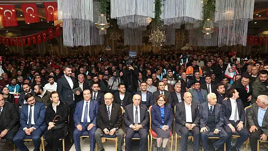 Gaziantep Büyükşehir'den çalışanlara yüzde 100 zam