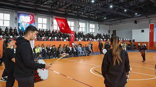 Gaziantep Büyükşehir'den okullara spor malzemesi desteği