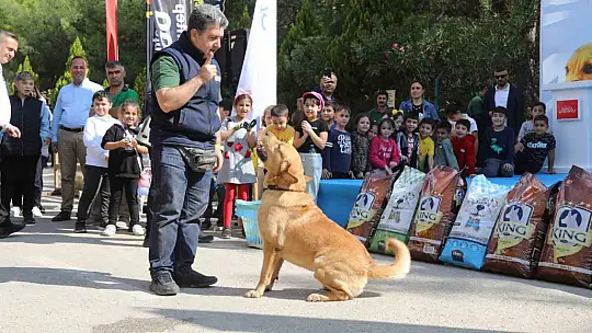 Gaziantep Büyükşehir, Dünya Hayvanları Koruma Günü'nde farkındalığa dikkat çekti
