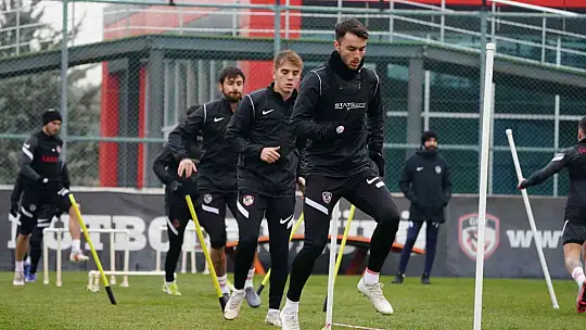 Gaziantep FK, Bursaspor karşısında ilk galibiyetini arıyor
