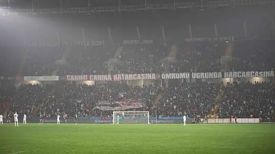 Gaziantep FK-Fenerbahçe maçında duygusal anlar