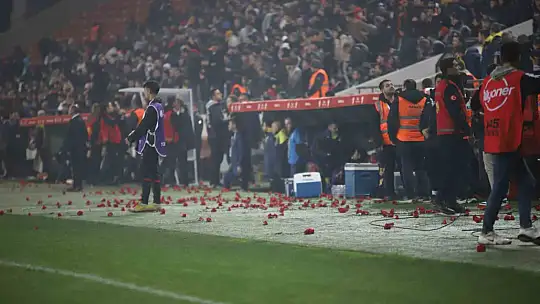Gaziantep FK-Fenerbahçe maçında duygusal anlar