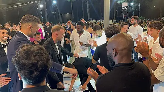 Gaziantep FK'nın genç futbolcusu Mirza Cihan dünyaevine girdi