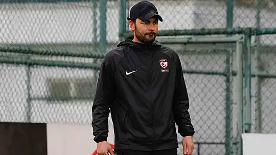 Gaziantep FK Selçuk İnan yönetiminde ilk antrenmanını yaptı