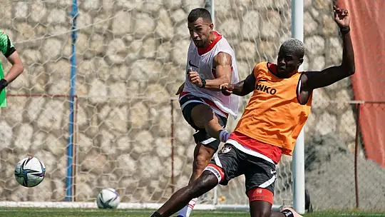Gaziantep FK'ya 14 oyuncu geldi, 13 oyuncu gitti