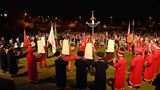 Gaziantep'in ikinci büyük festivali Ali Kınık ile başladı