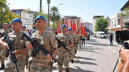 Gaziantep'in ilçelerinde 30 Ağustos coşkusu