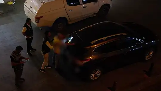 Gaziantep'in tarihi mahallesinde huzur güven uygulaması: 3 gözaltı