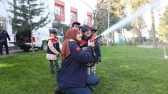 Gaziantep itfaiyesi minikleri ağırladı