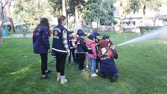 Gaziantep itfaiyesi minikleri ağırladı