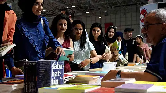 Gaziantep Kitap fuarı yaklaşık 633 bin kişiyi ağırladı