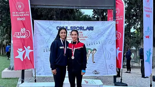 Gaziantep Kolej Vakfı atletizmde Türkiye ikincisi