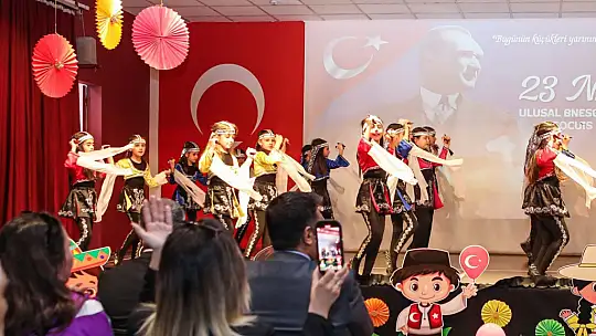 Gaziantep Kolej Vakfı'nda 23 Nisan coşkusu
