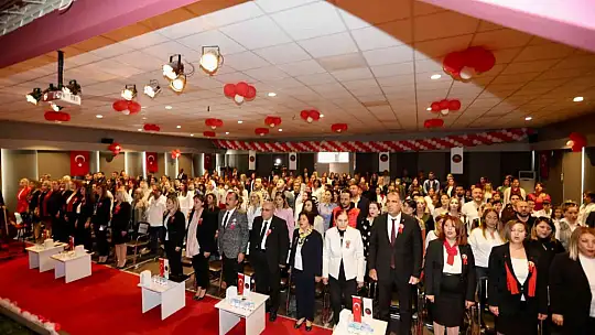 Gaziantep Kolej Vakfı'nda Cumhuriyet coşkusu