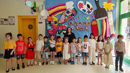 Gaziantep Kolej Vakfı'nda karne coşkusu