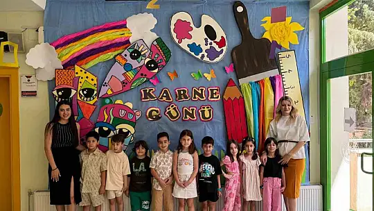 Gaziantep Kolej Vakfı'nda karne coşkusu