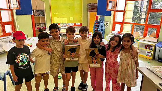 Gaziantep Kolej Vakfı'nda karne coşkusu