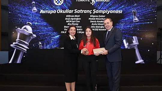 Gaziantep Kolej Vakfı'nın satrançtaki yıldızları ödüllendirildi