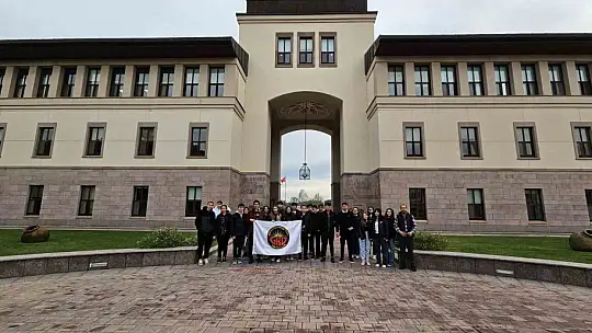 Gaziantep Kolej Vakfı Öğrencileri Üniversite Gezisinde