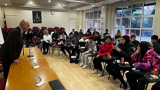 Gaziantep Kolej Vakfı öğrencileri İstanbul'u mercek altına aldı