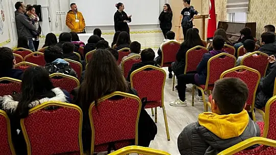 Gaziantep Kolej Vakfı öğrencileri İstanbul'u mercek altına aldı
