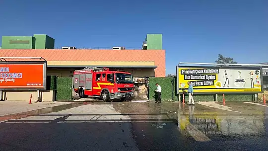Gaziantep Primemall AVM'de korkutan yangın