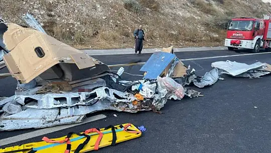 Gaziantep Şanlıurfa otobanında bir minibüsün karıştığı kazada ölü ve yaralılar olduğu bildirildi. Olay yerine ambulanslar sevk edildi.