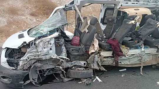 Gaziantep - Şanlıurfa Otoyolu'nda feci kaza: 5 ölü, 17 yaralı