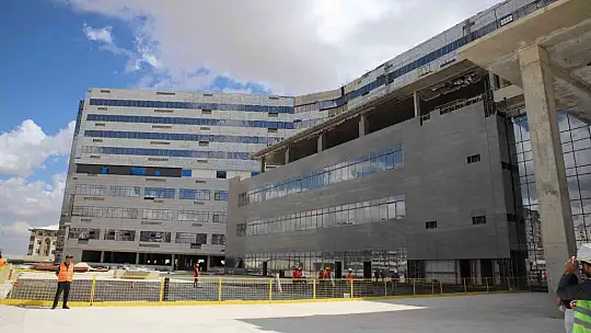 Gaziantep Şehir Hastanesi inşaatı yeniden başladı