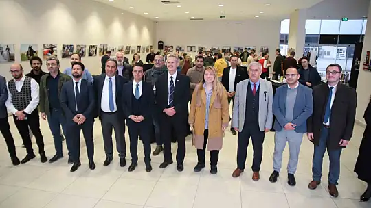 Gaziantep'te 'Birlikte Yeniden İnşa Ediyoruz' konulu fotoğraf sergisi açıldı