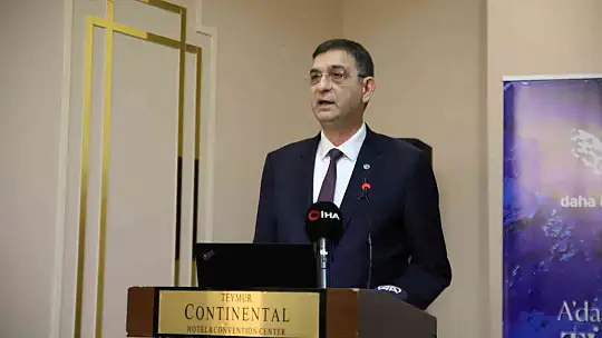 Gaziantep'te 'Ekonomi ve Hukuk' anlatıldı