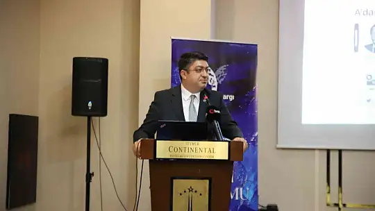 Gaziantep'te 'Ekonomi ve Hukuk' anlatıldı