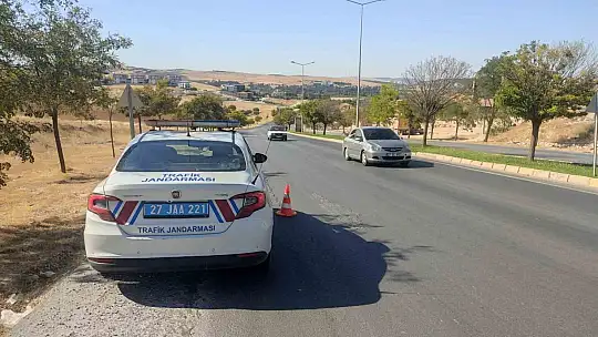 Gaziantep'te 100 araç sürücüsüne 199 bin TL radar cezası