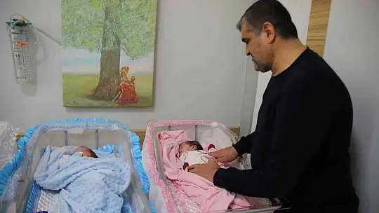 Gaziantep'te 18 yıllık özlem 3'üz bebekle son buldu