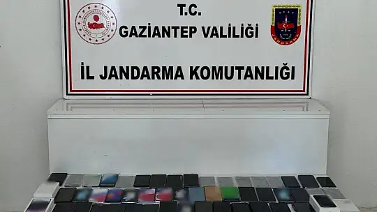 Gaziantep'te 2 milyon lira değerinde kaçak telefon ele geçirildi