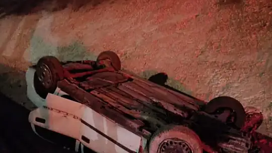 Gaziantep'te 2 otomobil çarpıştı: 1 ölü, 5 yaralı
