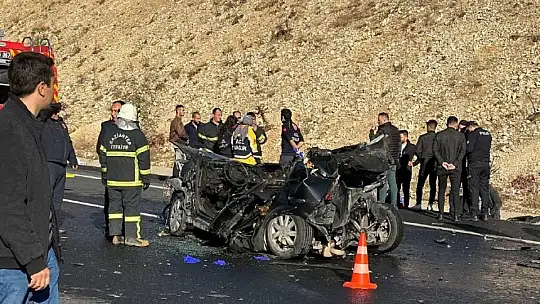 Gaziantep'te 3 aracın karıştığı zincirleme kaza: 1 ölü, 6 yaralı