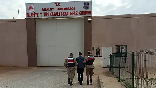 Gaziantep'te 3 kaçak göçmen organizatörü yakalandı