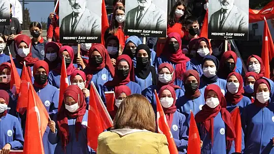 Gaziantep'te 35 bin öğrenci 'Akif' filmini izleyecek
