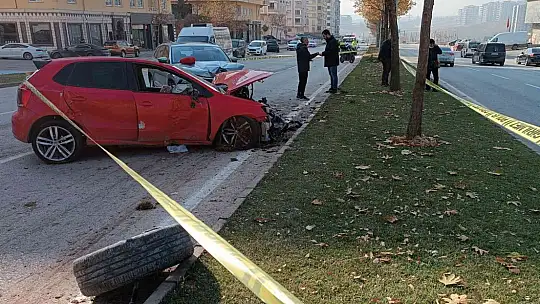 Gaziantep'te 4 kişinin yaralandığı feci kaza güvenlik kamerasına yansıdı
