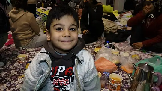 Gaziantep'te 5 bin depremzede OFM'de barınıyor