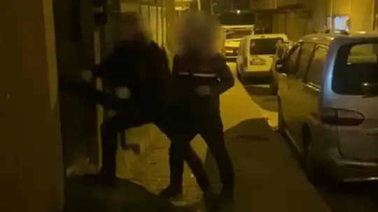 Gaziantep'te 6 kilo 100 gram metamfetamin ele geçirildi