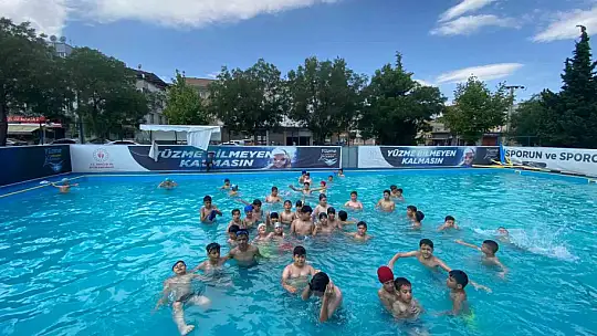 Gaziantep'te 6 yılda 52 bin kişi yüzme öğrendi