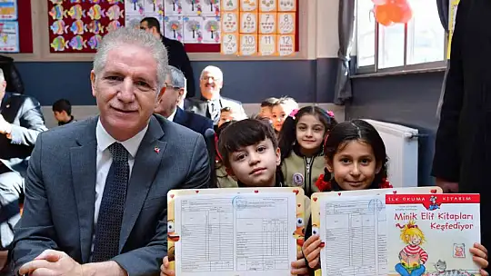 Gaziantep'te 630 bin öğrenci karne heyecanı yaşadı