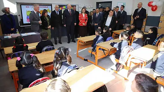 Gaziantep'te 630 bin öğrenci karne heyecanı yaşadı