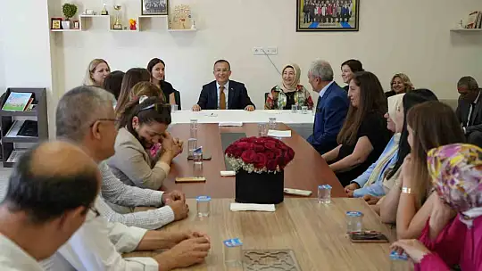 Gaziantep'te 730 bin öğrenci karne heyecanı yaşadı