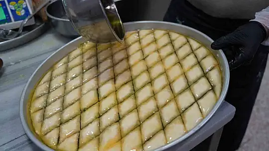 Gaziantep'te baklavacıların bayram yoğunluğu başladı