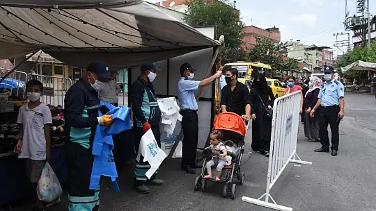 Gaziantep'te bayram öncesinde kurban atık poşeti dağıtılıyor