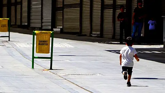 Gaziantep'te bayramda caddeler boş kaldı